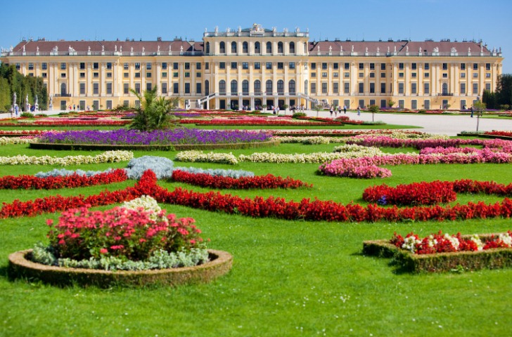 Schönbrunn kastély park Bécs nevezetességek