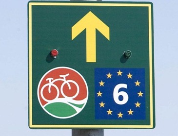eurovelo 6 kerékpárút tábla