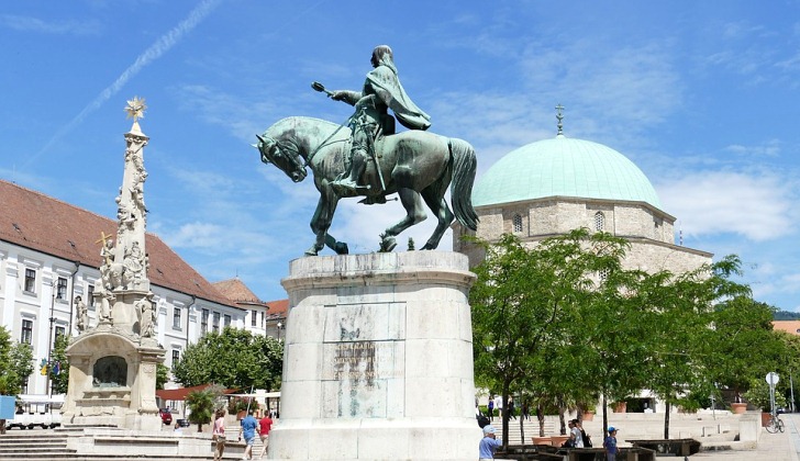 Pécs Széchenyi István tér