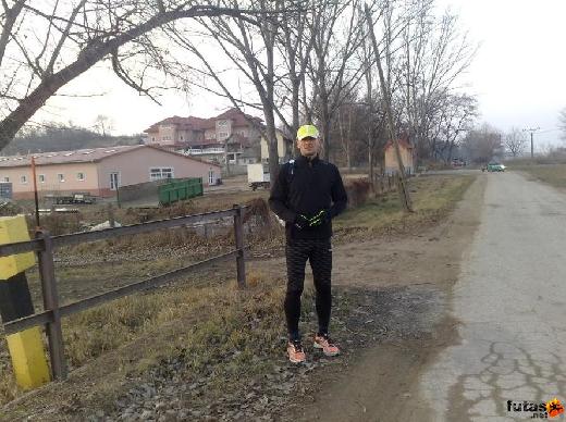 Start/Finish Galgoczi Imre futás Yours Truly 2012_1.JPG