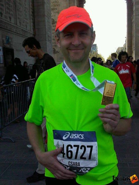 Tóth Csaba, Párizs Maraton, 2011 Tóth  Csaba futás paris.jpg