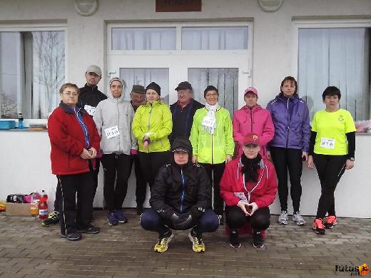 Az elszánt kis csapat :)  Lévai Katalin futás 12565448_1082618511788621_880092348056968033_n.jpg