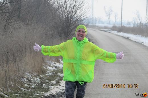 21km-nél Nagypéter Ildikó futás IMG_0046.JPG